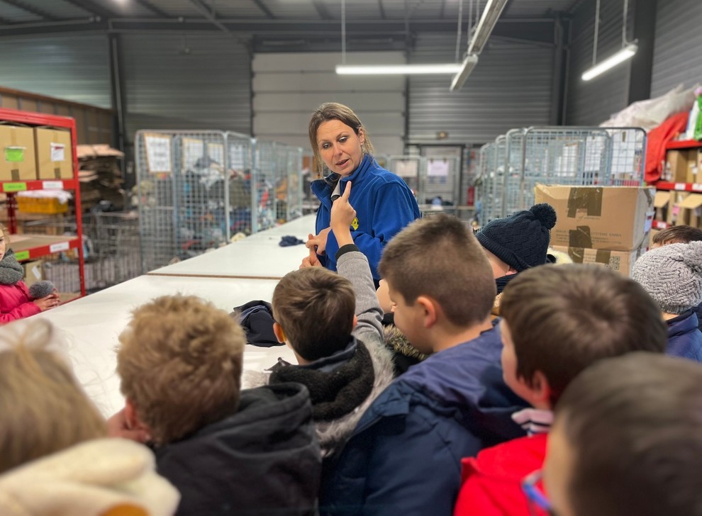 Visite d'élèves en ressourcerie Visite d'élèves en ressourcerie
