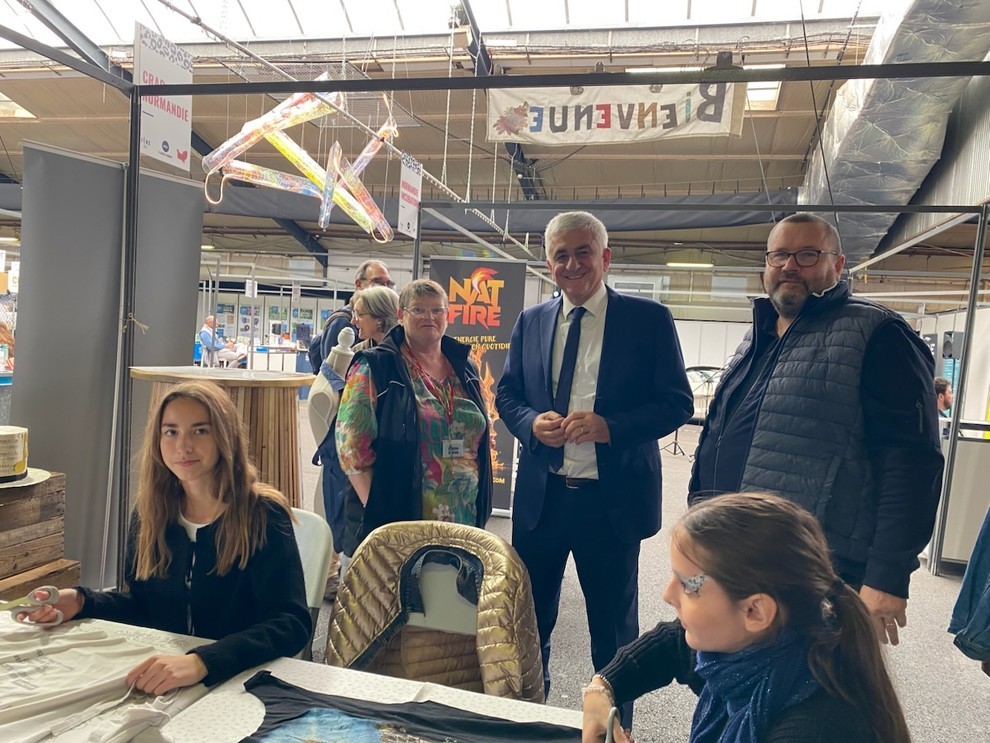 Hervé Morin rend visite au CRAR Normandie et à ses adhérents Hervé Morin rend visite au CRAR Normandie et à ses adhérents