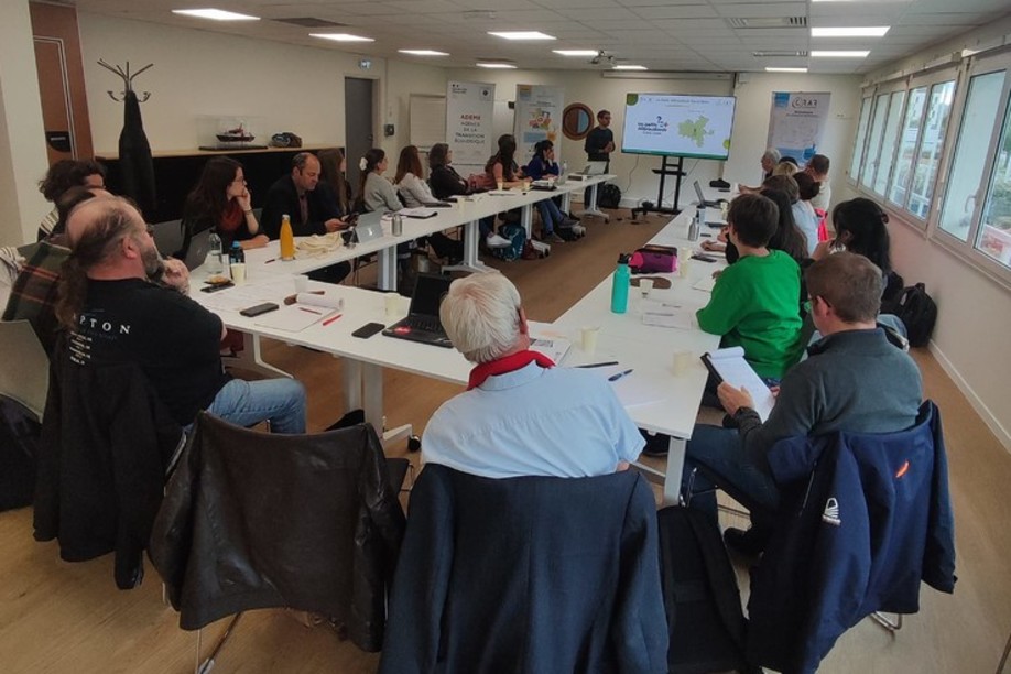 Rencontre des Lauréats de l'Appel à Projet : Sensibilisation au Réemploi et à la Réparation Rencontre des Lauréats de l'Appel à Projet : Sensibilisation au Réemploi et à la Réparation